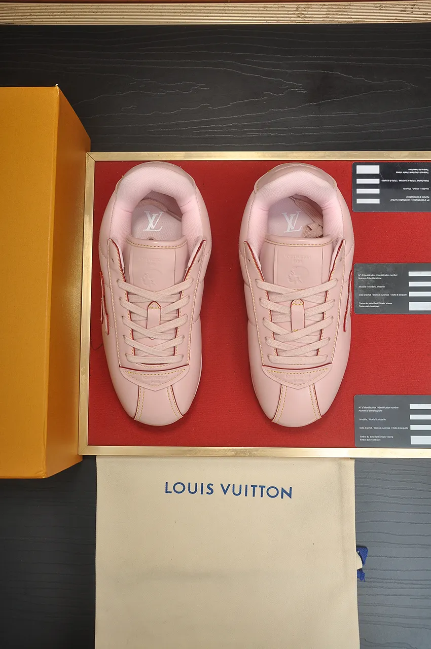 Men's men's shoes 💰700💶[LOUIS VUITTON] new original order 🍀LV Louis Vuitton * - top version of LV classic trendy shoes! Made of imported original fabrics, mesh lining, and original wear-resistant rubber foam outsole! High quality products! Size (female 35-40)